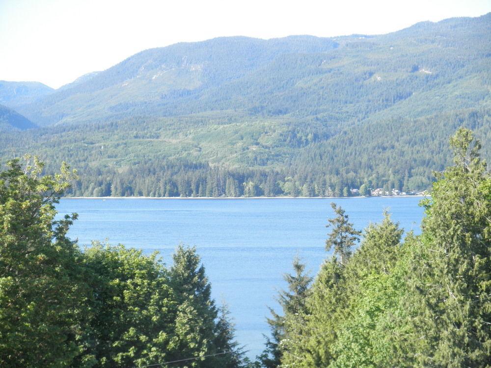 Above The Inlet Hotel Sechelt Bagian luar foto